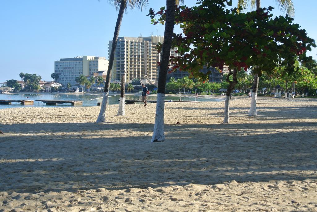 Beach One Bedroom Suite 13 أوشو ريوس المظهر الخارجي الصورة